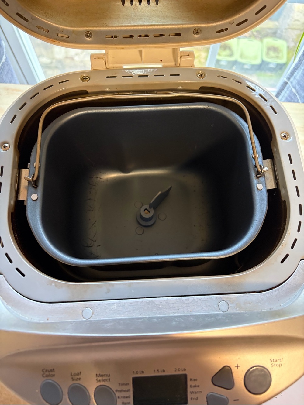 Oster bread maker - Picture 4 of 4